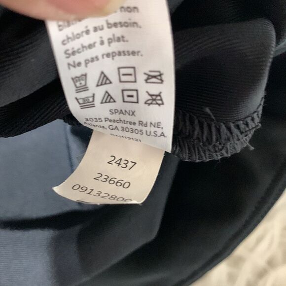 SPANX Black Leggings Women’s Medium - Picture 5 of 10